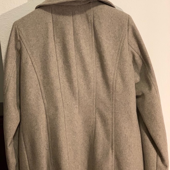 Pea coat. - Picture 2 of 2